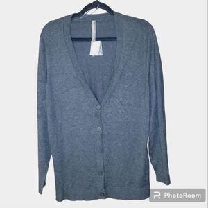 Penningtons dark heathered grey vneck button front cardigan nwt ♥️